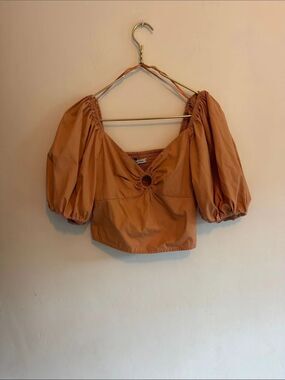 Abercrombie & Fitch peach Puff-Sleeve Crop Top with Ring Accent